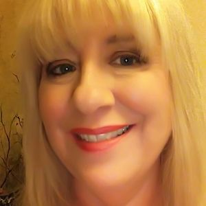 Meet your Posher, Carol